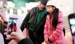 娱乐吃瓜秀酱,揭秘娱乐圈幕后故事，带你领略明星真实生活