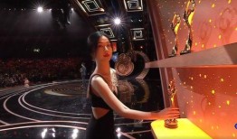 娱乐圈吃瓜王鹤棣虞书欣,娱乐圈的甜蜜瓜田，揭秘这对新晋CP的甜蜜瞬间